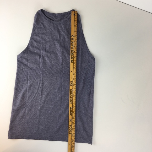 Lululemon tank - Picture 5 of 7